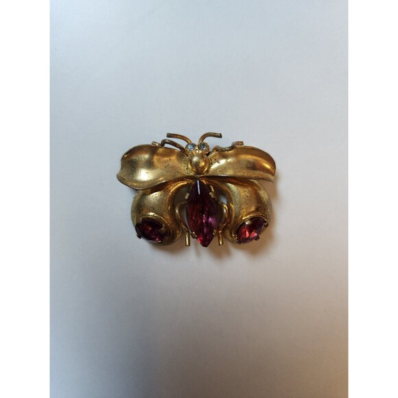 Vintage Czecho Gold Tone Purple Glass Insect Brooch Pin - Picture 1 of 5